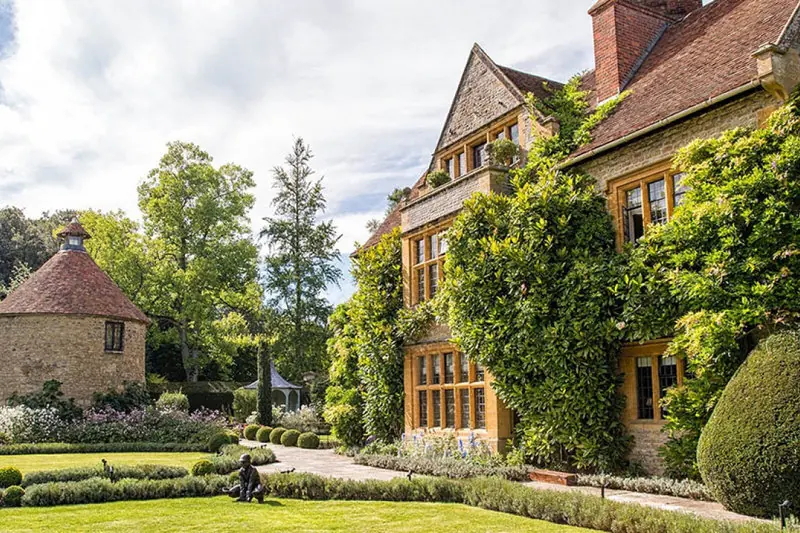 Le Manoir Aux Quat&rsquo; Saisons